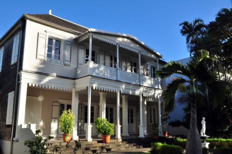 Ferienhaus in Afrika, schöne Villa mit Garten in Südafrika.