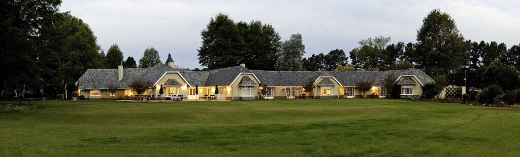Luxus Safari Lodge in Afrika, Tierbeobachtungen, Safariurlaub, Naturerlebnis.