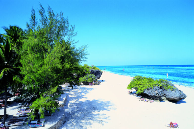 Leopard Beach Resort & Spa
