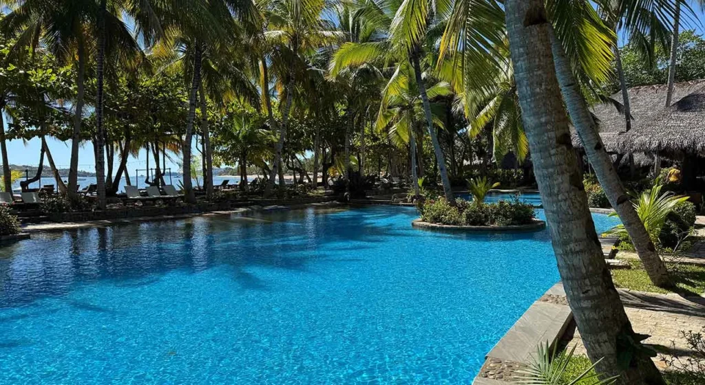 Poolanlage Ravintsara