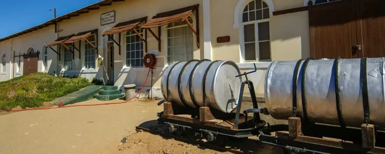Altbau Südafrika, Afrika Reise, Ferienhaus, Wasserinfrastruktur, Küstenort.