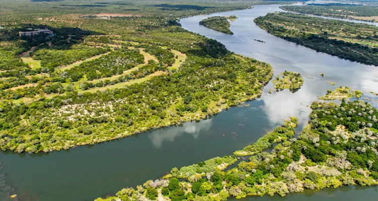 Zimbabwe - Zambezi River 01